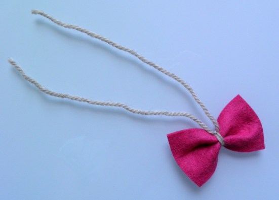 DIY Christmas tree bow ornaments