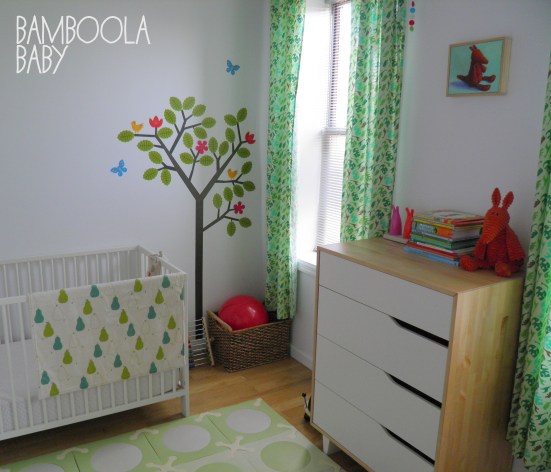 Gender neutral nursery (decal, green)